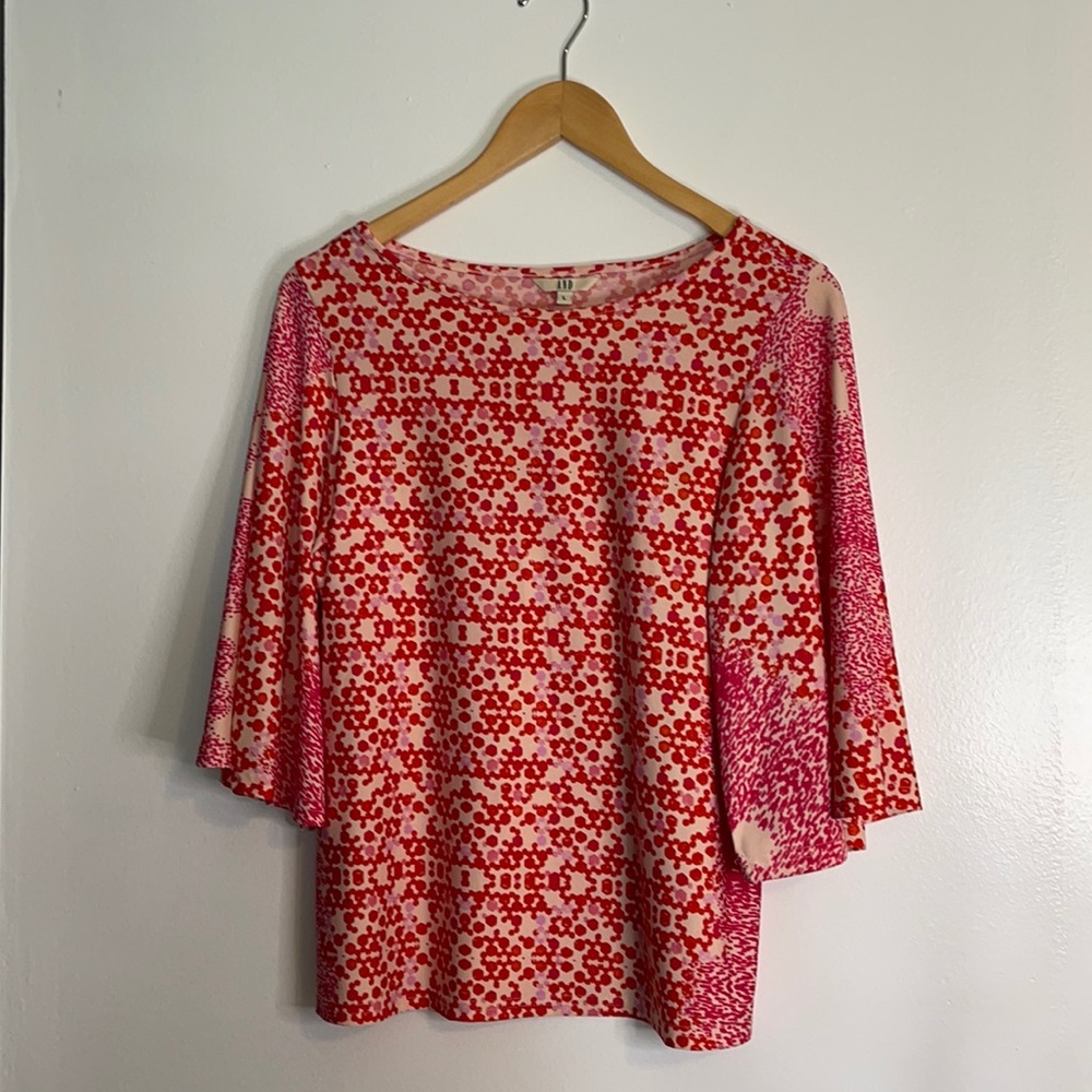 AND Flowy Top